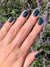 Load image into Gallery viewer, Regular Polish: Dry Manicure Prep & Perfect Painting 101